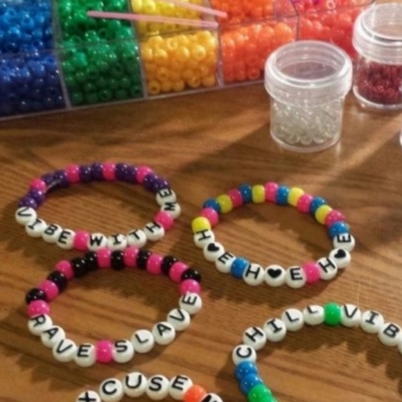 5pc Custom Pony Bead Kandi Rave VSCO Plur Bracelet - Picture 5 of 7